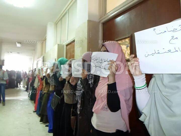 وقفتان في “أصول الدين والآداب” بالمنوفية للإفراج عن المعتقلين