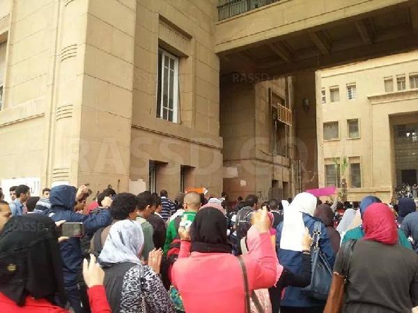 طلاب هندسة ‫‏الإسكندرية‬ يتظاهرون تنديدًا بجرائم الانقلاب