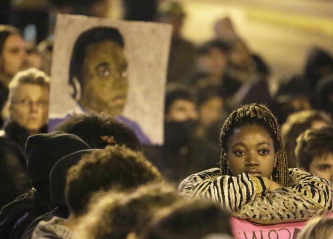 تبرئة شرطي أمريكي من تهمة قتل مواطن أسود