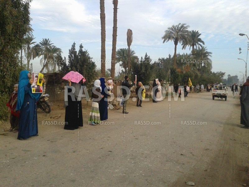 سلسلة بشرية في مركز فشن بني سويف تنديدًا بإعدامات كرداسة