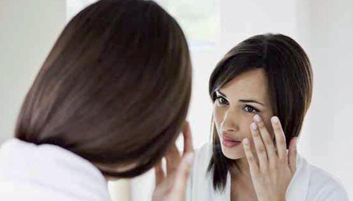 حواء.. احذري هذه الأطعمة فهي تضر البشرة وتسبب التجاعيد