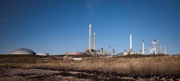 المالية تسدد مستحقات شركات نفط عالمية بأقساط شهرية حتي2017