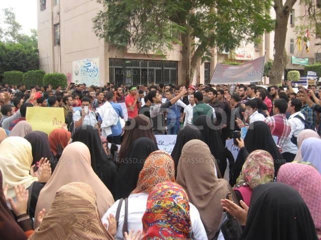 إحالة 21 طالباً أزهرياً للمحكمة الجنائية