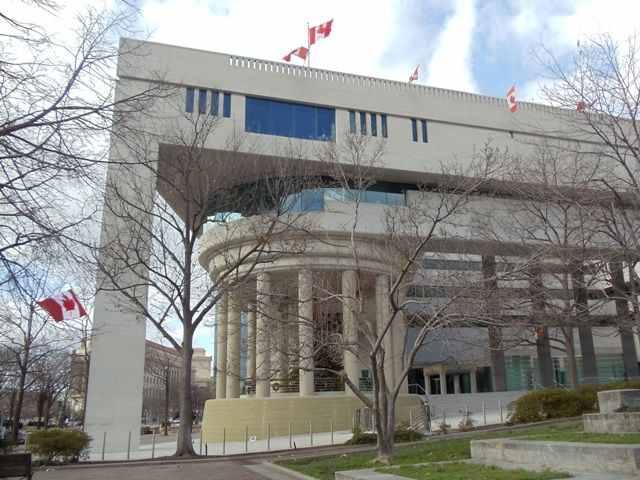 الأناضول: السفارات علقت خدماتها لرفض مصر إغلاق محيطهم