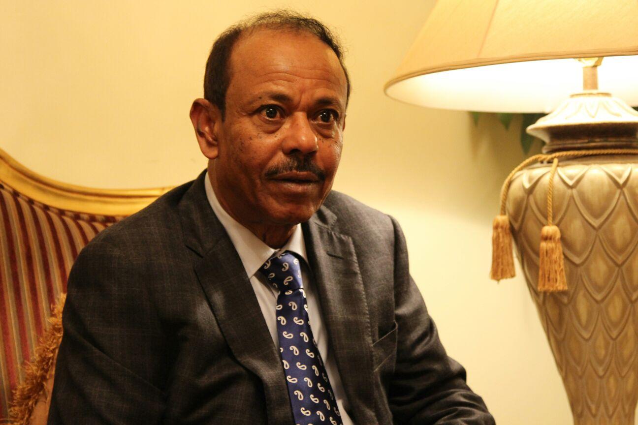 تشييع جثمان محافظ عدن اليمنية وسط إجراءات أمنية مشددة