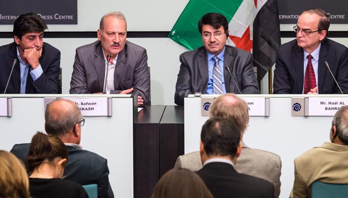 المعارضة السورية تتفق في الرياض على تأسيس نظام جديد دون “بشار”