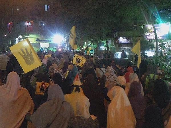 المعادي تتظاهر للتنديد بالأحوال المعيشية المتردية