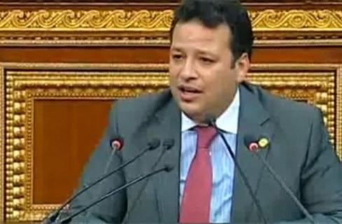 عزام: “دومة” أخد 3 سنين..علشان بيتحاكم بقضاء ساكسونيا