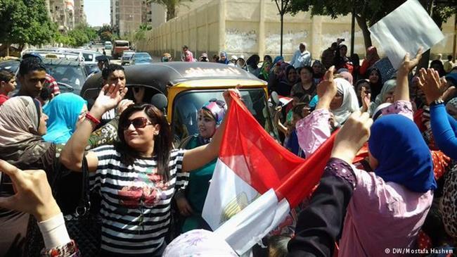 سويسرا تصدر قرارًا جديدًا بشأن أموال “مبارك” في بنوكها