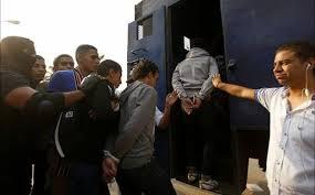 اعتقال 7 فتيات وشابين عقب مسيرة لطلاب جامعة المنصورة