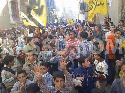 مسيرة طلابية بالفيوم دعما لطلاب الأزهر