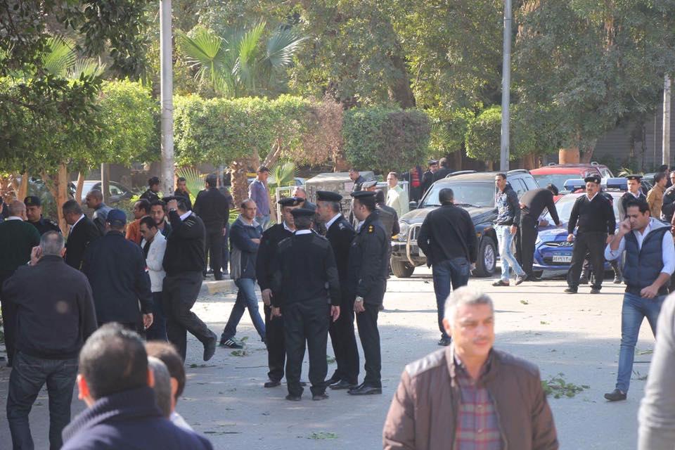 لهذه الأسباب.. النظام هو من يقف وراء عملية الهرم! – أحمد نصار