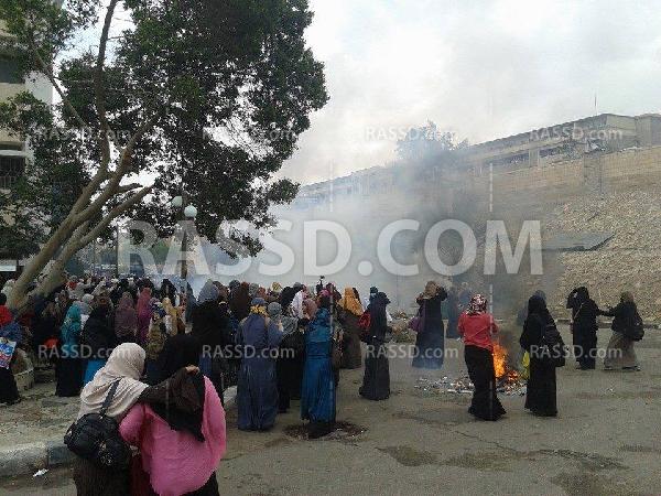 القاء مواد حارقة على فتيات الأزهر واعتقالات بالجملة