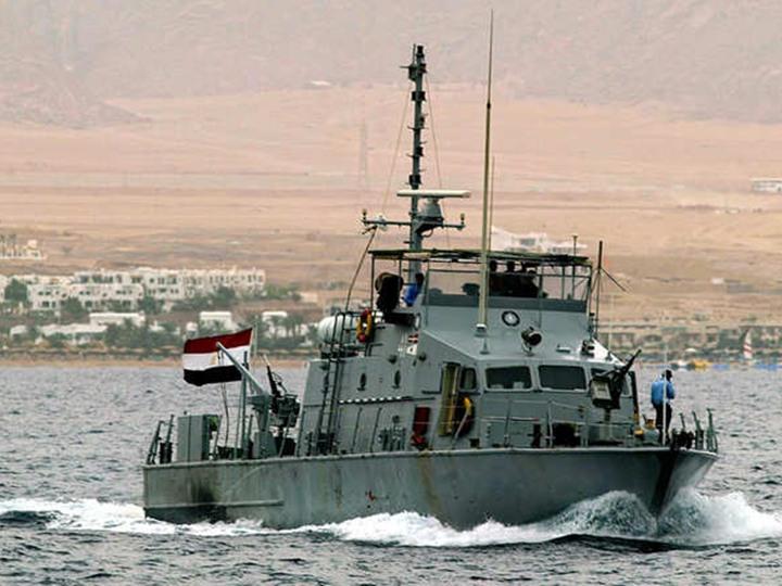 مطاردة بحرية بميناء بورسعيد تسفر عن ضبط طن حشيش