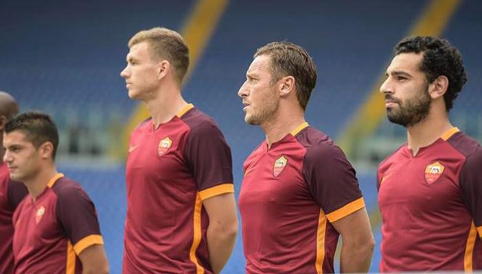 محمد صلاح يقود قائمة روما لمواجهة نابولي