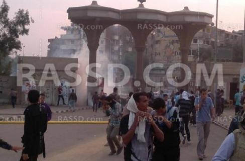 طالب لأستاذة بورقة الإجابة:أسف مقدرش أحل وكل يوم ضرب علينا