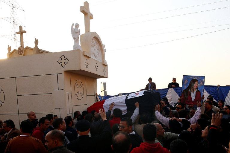 “نيويورك تايمز”: المسيحيون يتشكَّكون في حماية السيسي لهم