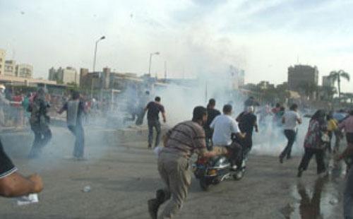 إستشهاد متظاهر بالسويس نتيجة طلق ناري