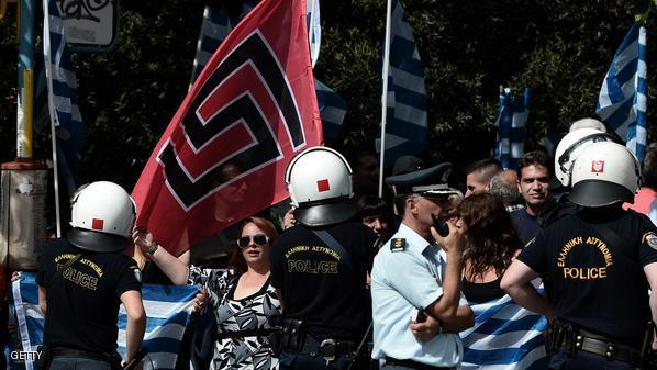 “النازيين اليونان” يتظاهرون ضد بناء مسجد