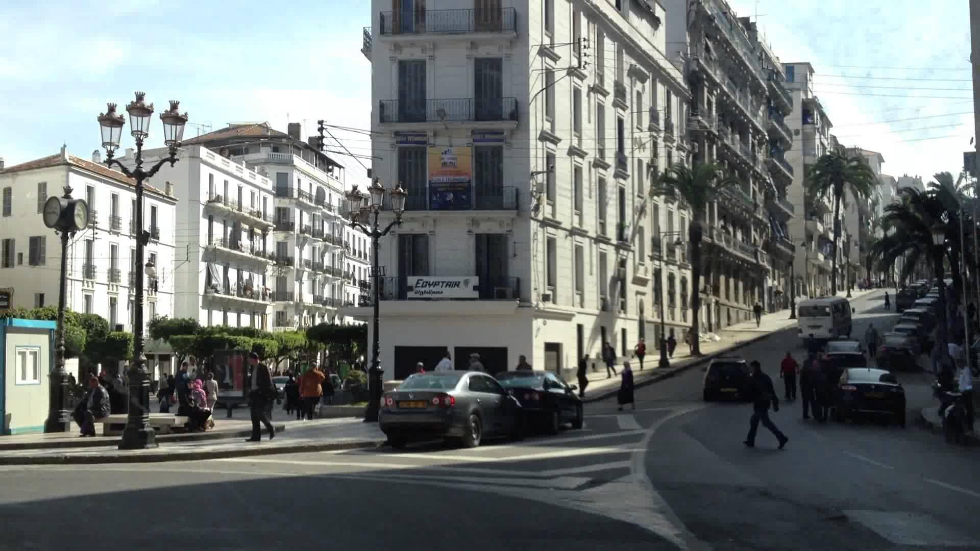 “الداخلية”: تركيب كاميرات في شوارع العاصمة لمتابعة الحالة الأمنية