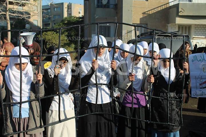 مسيرة ومشاهد تمثيلية بالشيخ زايد رفضا للانقلاب