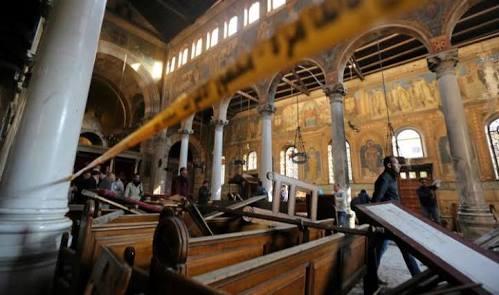 بعد تفجير الكنيسة.. السيسي يحرك برلمانه وإعلامه لتغيير مناهج الأزهر