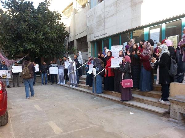 وقفه بفنون جميلة الاسكندرية ضد الانقلاب