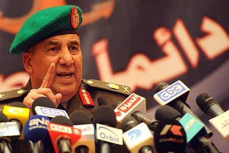 اللواء عمارة.. يفشل في الكذب وينجح في سرقة اراضي الدولة