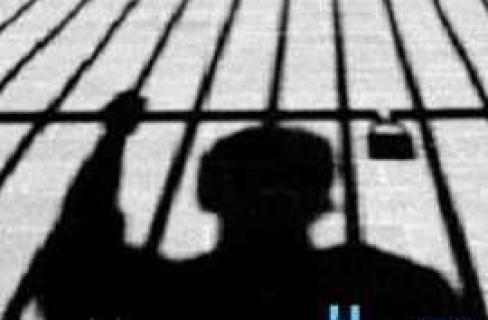 إحالة 8 فتيات وسيدة للقضاء العسكري بـ”أثر رجعي”