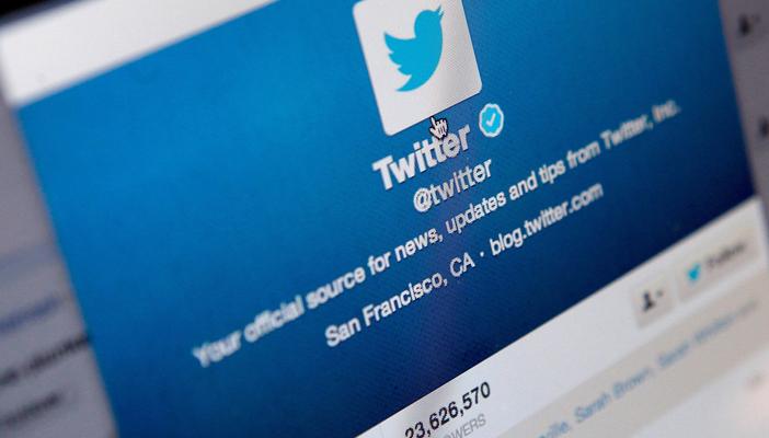 “الكرة للجماهير” .. هاشتاج يجتاح تويتر