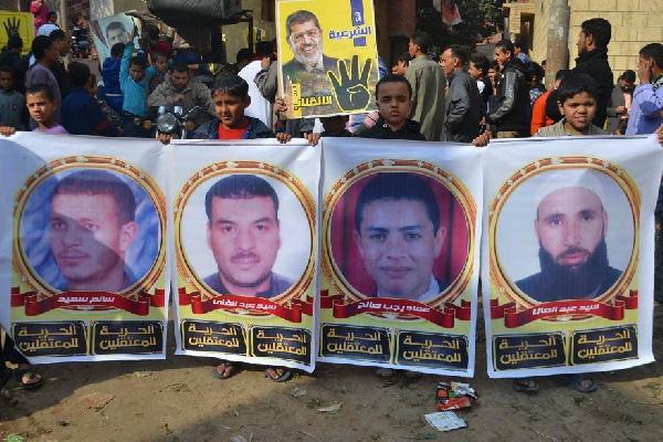 بالصور .. مسيرة ضد الانقلاب العسكري بالفيوم