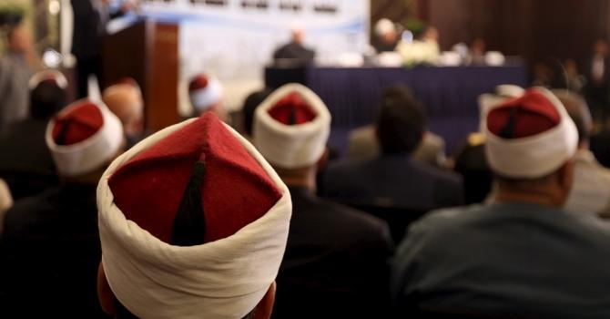 تجديد الخطاب الديني بإزاحة الدين الإسلامي – رضا حمودة