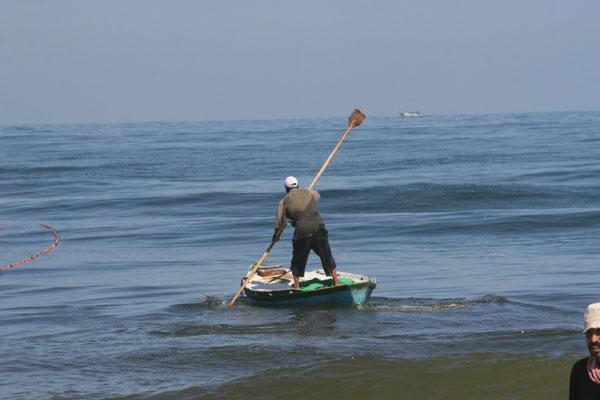 إصابة صياد فلسطيني برصاص جنود مصريين في رفح