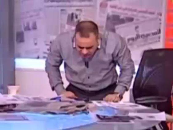 فيديو| القرموطي ينحني للشعب القطري