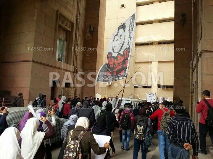 طلاب هندسة الاسكندرية يتظاهرون تنديدا باعتقال الطلاب