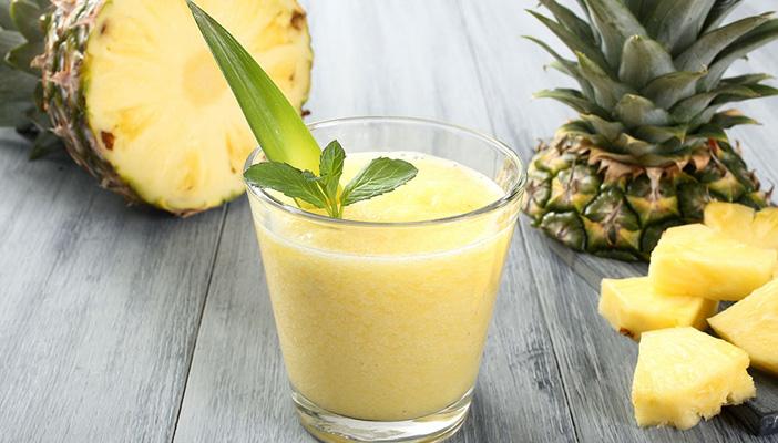 دراسة: كوب من عصير الأناناس أفضل 5 مرات من أدوية السعال