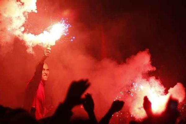 “الألتراس” يقتحم مقر الأهلي