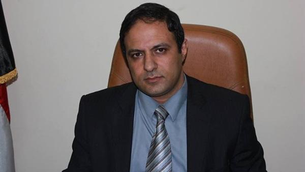 الصيادلة: الوزير الذي يخضع للابتزاز من رجال الاعمال لا يستحق منصبه