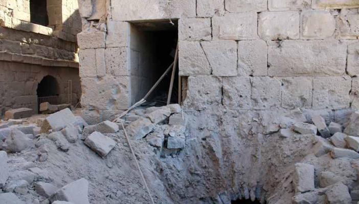 طائرات نظام الأسد تستهدف أجزاء من “بصرى الشام” الأثرية