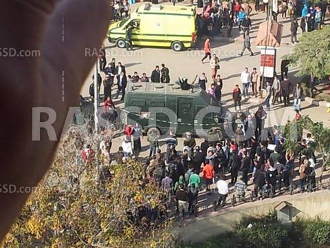 اقتحام جامعة الزقازيق بالغاز واعتقال وإصابة العشرات