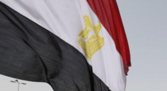 إهانة علم مصر “مباح” لصافيناز..”ممنوع” للسويركي