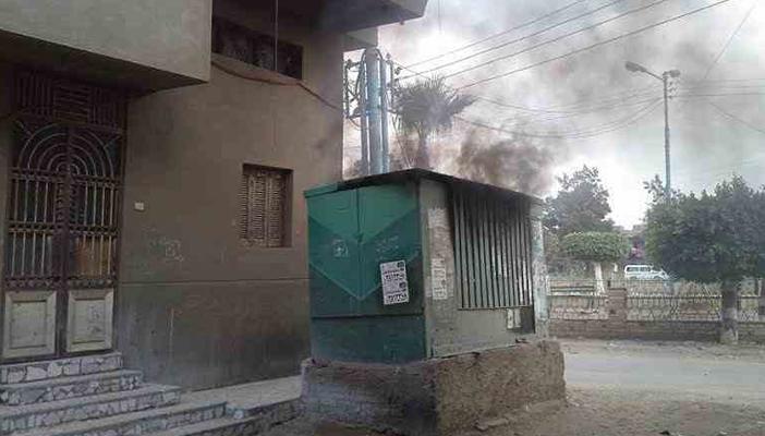 أصاب الأهالي بالذعر.. انفجار محول كهرباء بكفر الشيخ