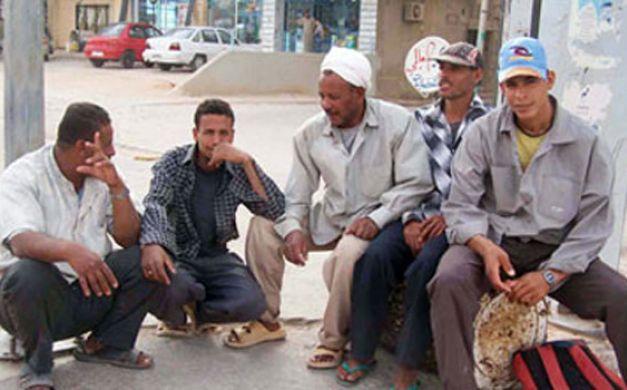 3 قوائم غائبة عن مشهد معاناة المصريين بالخارج