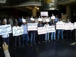 “صحفيون ضد الانقلاب” تستنكرغلق الصحف وفصل الزملاء