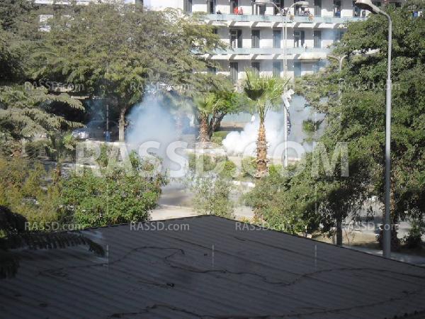 أمن الانقلاب يعتدى على مسيرة أسيوط بالغاز و الخرطوش