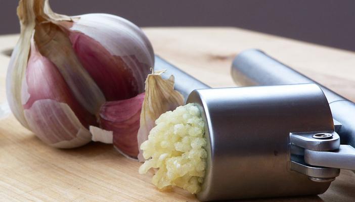 فوائد تناول الثوم لمرضى السكري