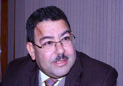 الدستور لا يعد وثيقة توافقية ـ سيف عبد الفتاح