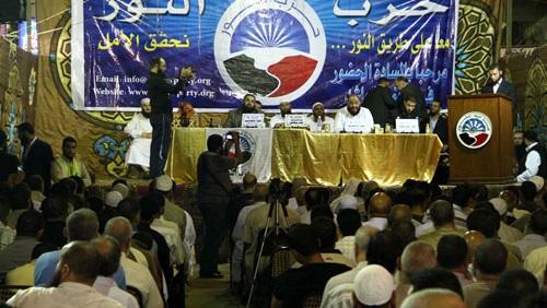 الشرطة والجيش يؤمنان مؤتمر حزب النور بمطروح