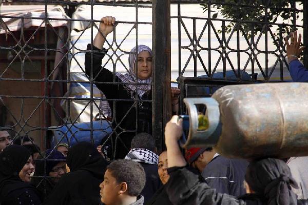 2013.. بالبيانات الرسمية أوضاع كارثية للاقتصاد المصري