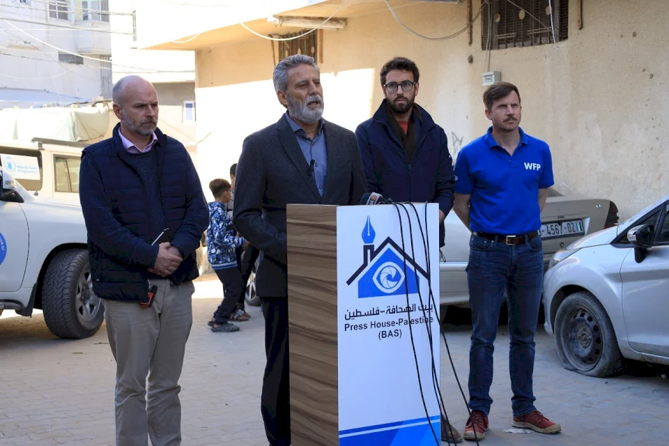 منسق الأمم المتحدة: أهالي غزة يحتاجون للدعم الكامل